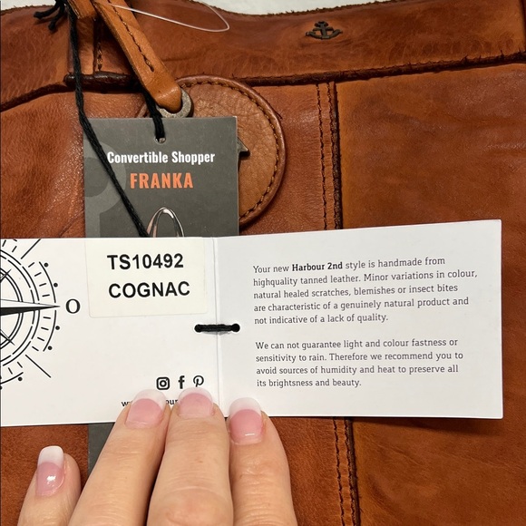 Harbour 2nd | Leather Tote/Backpack Bag in Cognac - Picture 7 of 9